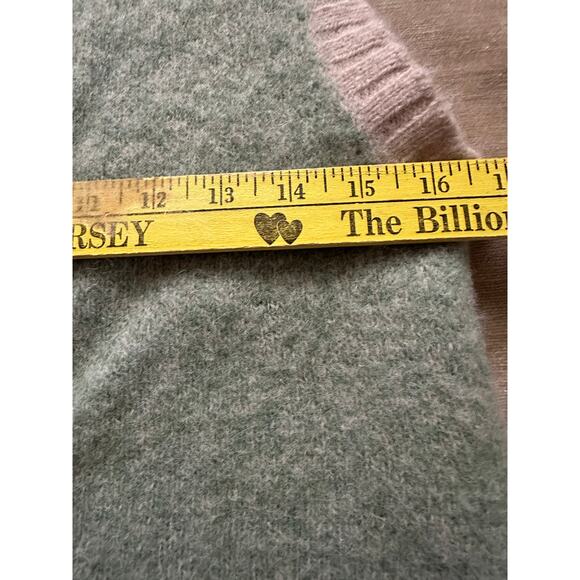 Vintage woman wool vest sage green cream sweater sleeveless v neck Maurices sz s - Picture 8 of 13